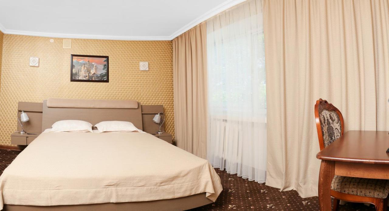 Green City Hotel Mykolaiv Exterior photo